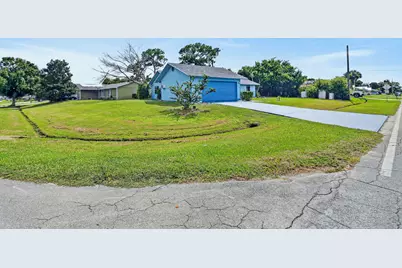 2402 SW Summit Street, Port Saint Lucie, FL 34984 - Photo 4