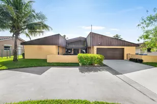168 Meadowlark Dr, Royal Palm Beach, FL 33411 - Photo 2