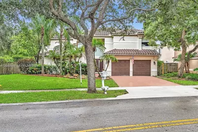 3877 Bimini Avenue, Cooper City, FL 33026 - Photo 2