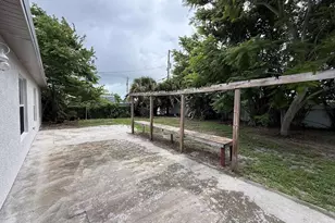 548 SW Undallo Rd, Port Saint Lucie, FL 34953 - Photo 18