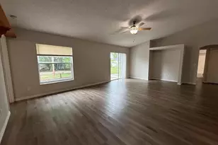 548 SW Undallo Rd, Port Saint Lucie, FL 34953 - Photo 8