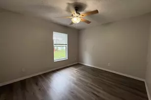 548 SW Undallo Rd, Port Saint Lucie, FL 34953 - Photo 12