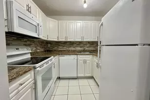 9517 Fontainebleau Blvd, Miami, FL 33172 - Photo 1