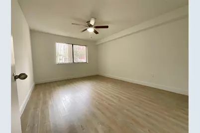 9517 Fontainebleau Boulevard #501-604, Miami, FL 33172 - Photo 4