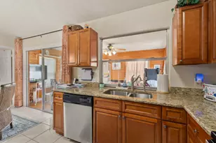 1842 SE Carvalho St, Port Saint Lucie, FL 34983 - Photo 10