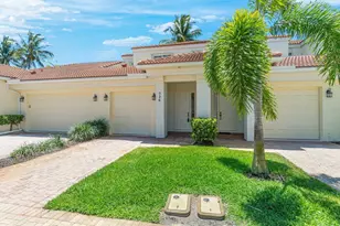 526 Commons Dr, Palm Beach Gardens, FL 33418 - Photo 4