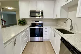 825 Center St, Jupiter, FL 33458 - Photo 12