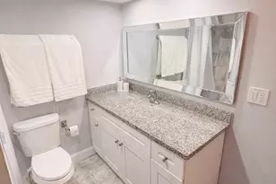 605 Oaks Dr, Pompano Beach, FL 33069 - Photo 16