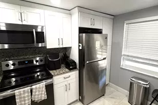 605 Oaks Dr, Pompano Beach, FL 33069 - Photo 4
