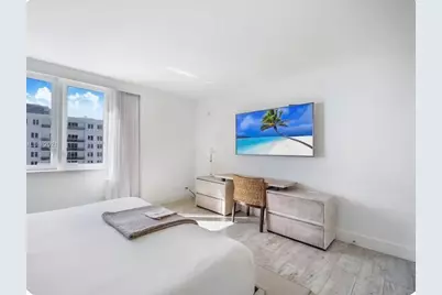 102 24th Street #1512, Miami Beach, FL 33139 - Photo 12