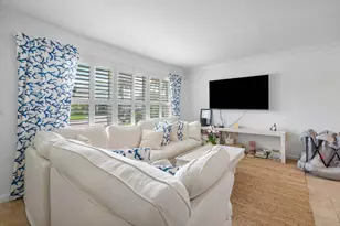 125 Gregory Pl, West Palm Beach, FL 33405 - Photo 4