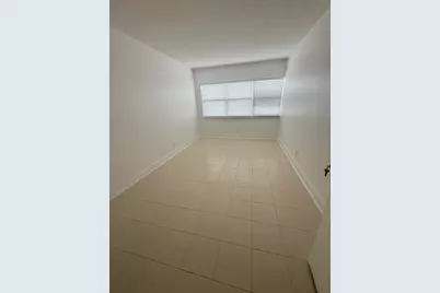 2555 NE 11th Street #402, Fort Lauderdale, FL 33304 - Photo 16