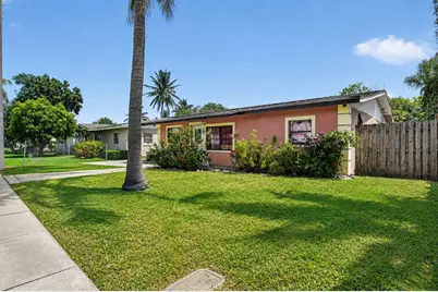 816 SW 3rd Court, Delray Beach, FL 33444 - Photo 2