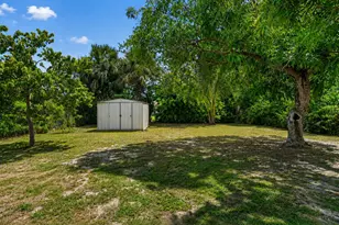 816 SW 3rd Ct, Delray Beach, FL 33444 - Photo 6