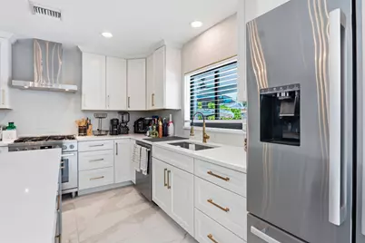 2447 SE 10th Street, Pompano Beach, FL 33062 - Photo 10