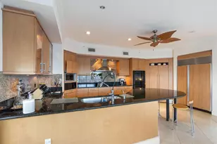 209 N Birch Rd, Fort Lauderdale, FL 33304 - Photo 18