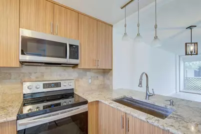 113 Royal Park Drive #1H, Oakland Park, FL 33309 - Photo 2