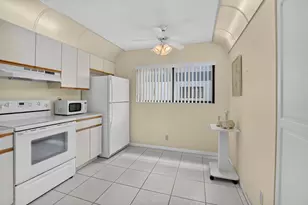 15234 Lakes of Delray Blvd, Delray Beach, FL 33484 - Photo 6