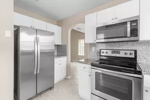 19250 NW 12th Manor, Pembroke Pines, FL 33029 - Photo 20