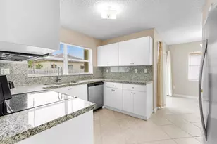19250 NW 12th Manor, Pembroke Pines, FL 33029 - Photo 18