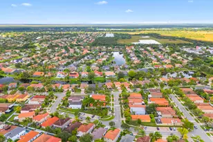19250 NW 12th Manor, Pembroke Pines, FL 33029 - Photo 46