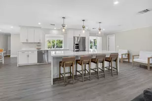 135 SE 28th Ct, Boynton Beach, FL 33435 - Photo 4
