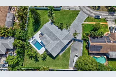 135 SE 28th Court, Boynton Beach, FL 33435 - Photo 76