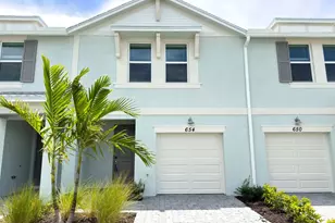 654 Salisbury Cir, Fort Pierce, FL 34982 - Photo 1