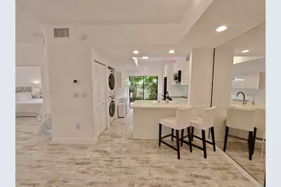 210 Bella Vista Court N #10, Jupiter, FL 33477 - Photo 2