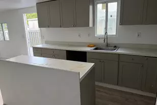650 NW 214th Ave, Pembroke Pines, FL 33029 - Photo 12
