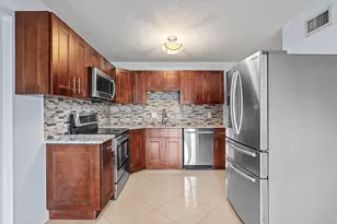 204 Foxtail Dr, Greenacres, FL 33415 - Photo 10