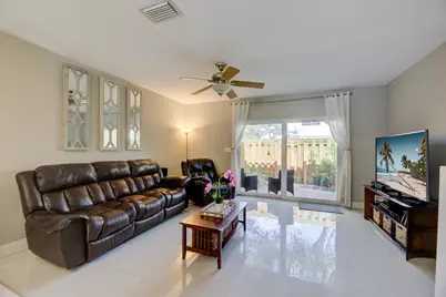 2900 Dorchester Lane #2900, Cooper City, FL 33026 - Photo 6