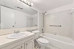 310 Oakridge R Ct, Deerfield Beach, FL 33442 - Photo 14