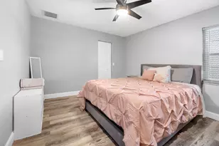 126 Sparrow Dr, Royal Palm Beach, FL 33411 - Photo 6