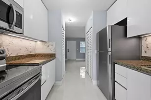 968 W 9th St, Riviera Beach, FL 33404 - Photo 6