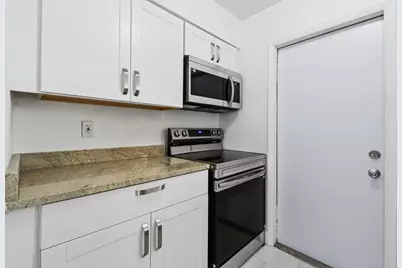 968 W 9th Street #B2, Riviera Beach, FL 33404 - Photo 4