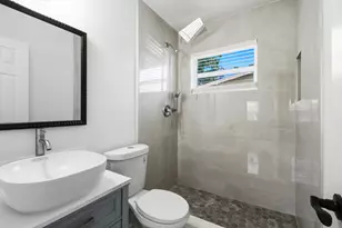 968 W 9th St, Riviera Beach, FL 33404 - Photo 16