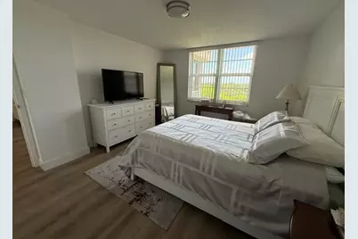 250 Jacaranda Drive #804, Plantation, FL 33324 - Photo 14
