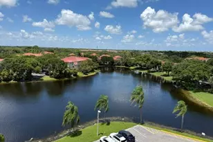 250 Jacaranda Dr, Plantation, FL 33324 - Photo 2
