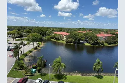 250 Jacaranda Drive #804, Plantation, FL 33324 - Photo 4