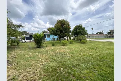 1001 Sunrise Boulevard, Fort Pierce, FL 34950 - Photo 24