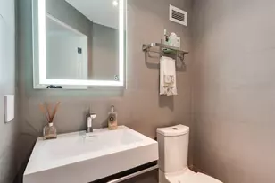 888 Intracoastal Dr, Fort Lauderdale, FL 33304 - Photo 14