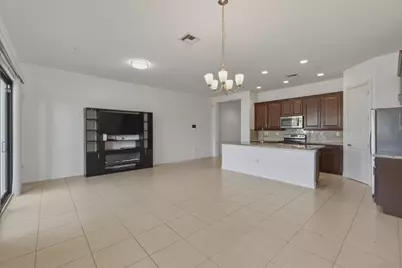 11562 SW 13th Lane, Pembroke Pines, FL 33025 - Photo 8
