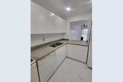 7900 Fairview Drive #206, Tamarac, FL 33321 - Photo 2
