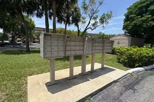 2766 S Carambola Circle S, Coconut Creek, FL 33066 - Photo 34