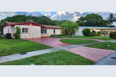 3830 NW 27th Street, Lauderdale Lakes, FL 33311 - Photo 2