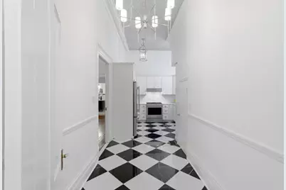 207 E Gwinnett Street, Savannah, GA 31401 - Photo 16