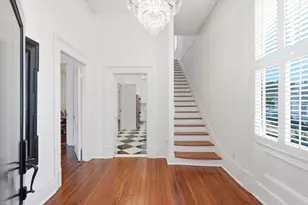 207 E Gwinnett St, Savannah, GA 31401 - Photo 10