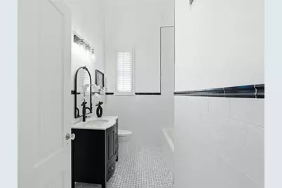 207 E Gwinnett Street, Savannah, GA 31401 - Photo 22