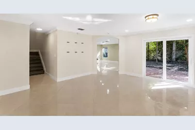 6384 Adriatic Way, West Palm Beach, FL 33413 - Photo 6